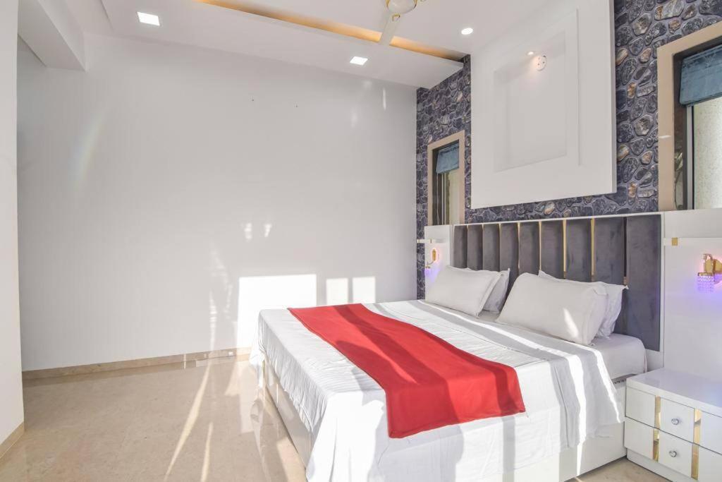 Royal Paradise Villa Лонавла Екстер'єр фото