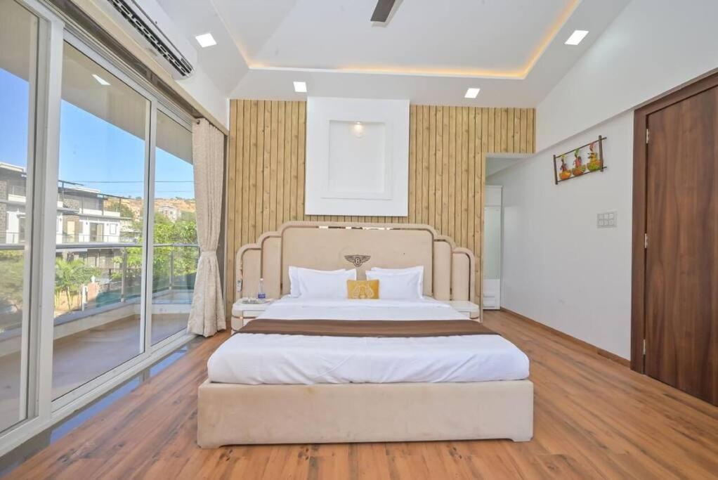 Royal Paradise Villa Лонавла Екстер'єр фото